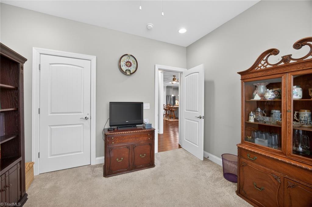 3407 Amber Meadows Road Property Photo 22