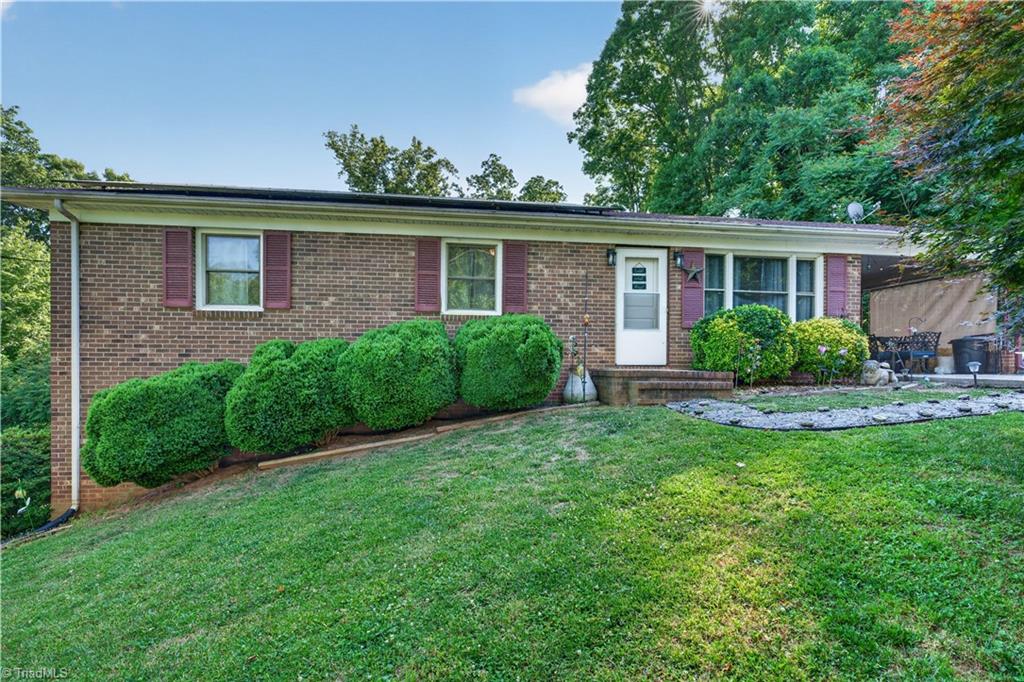 166 Town Lane Property Photo 2