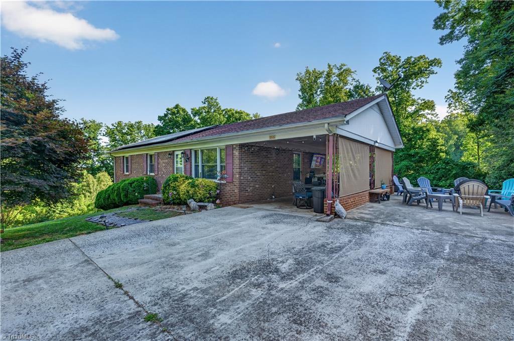 166 Town Lane Property Photo 3