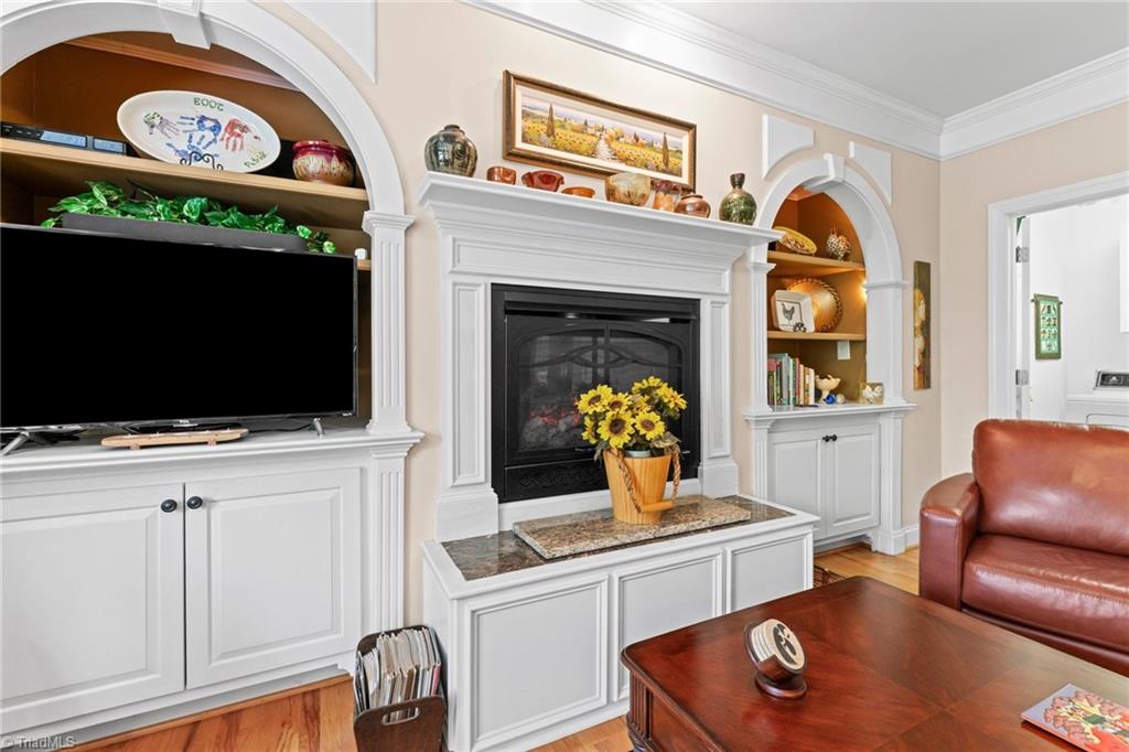 247 James Way Property Photo 15