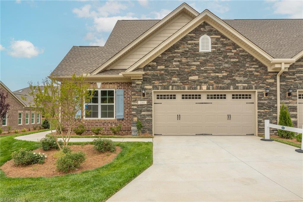 1048 Beechcraft Drive Property Photo 1
