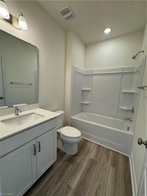 754 Circle Drive Property Photo 4