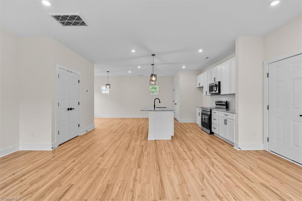 3706 Herbin Street Property Photo 8