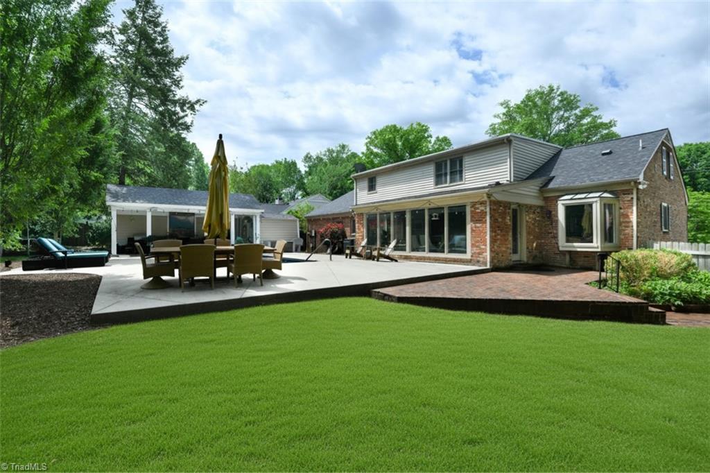 2320 Danbury Road Property Photo 1