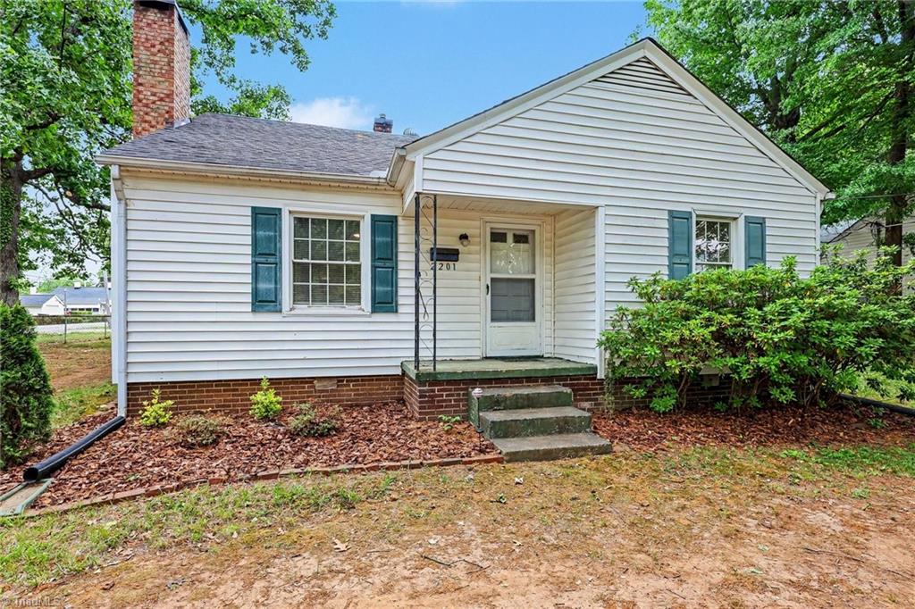 2201 Edgewood Drive Property Photo 12