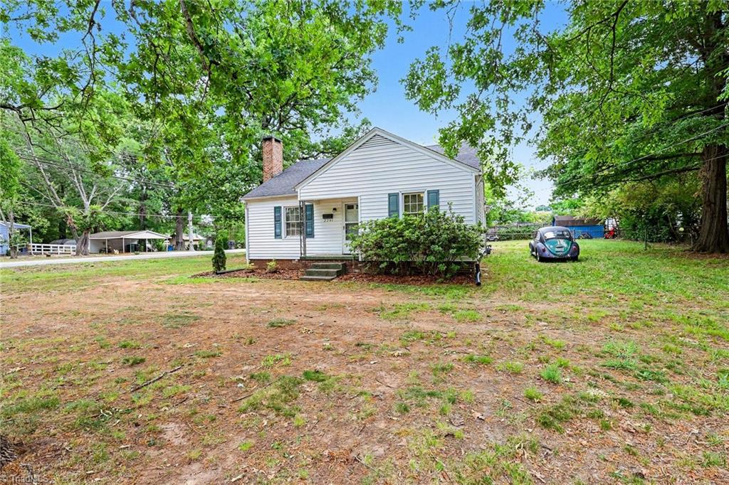 2201 Edgewood Drive Property Photo 13