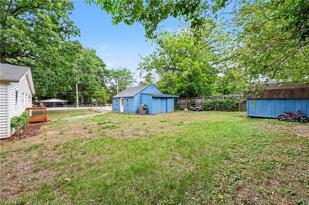 2201 Edgewood Drive Property Photo 15