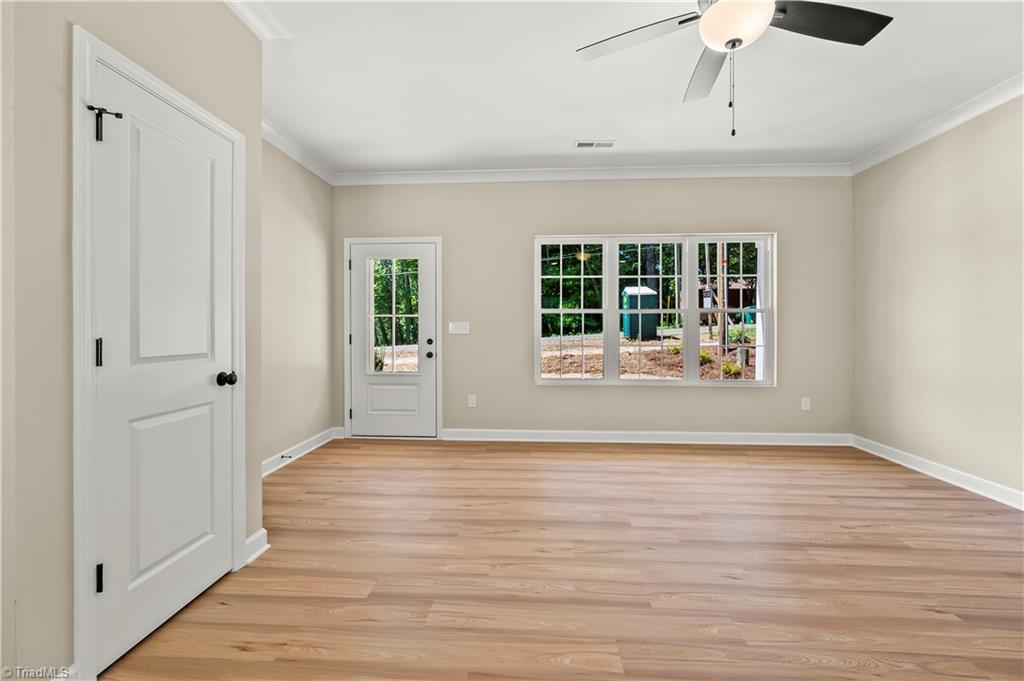 5575 Marty Lane Property Photo 9