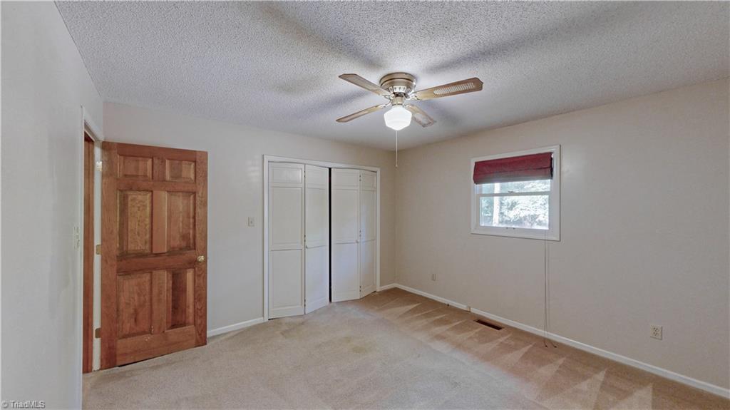 859 Lakeview Drive Property Photo 32