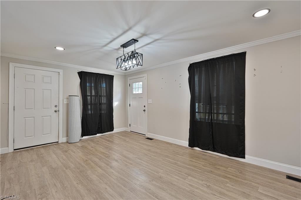 1511 Davis Avenue Property Photo 4