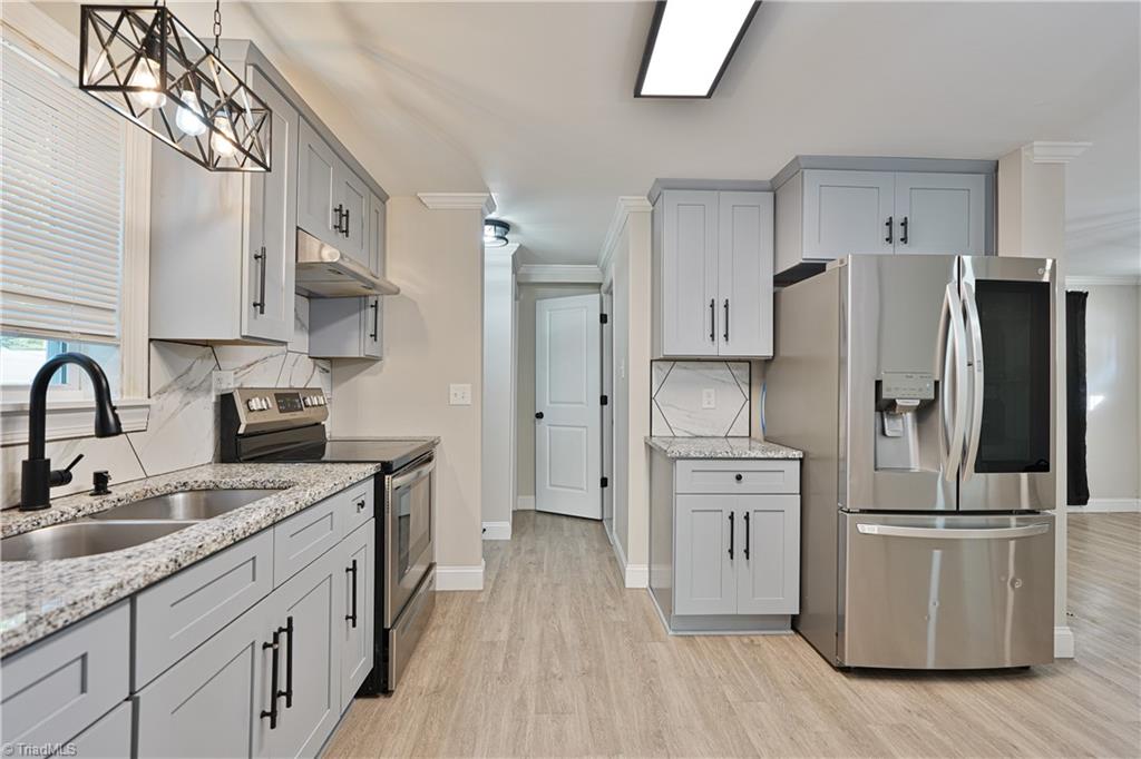 1511 Davis Avenue Property Photo 12