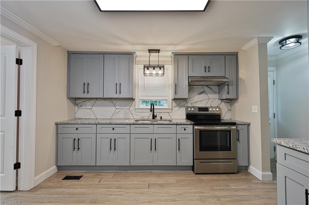1511 Davis Avenue Property Photo 17