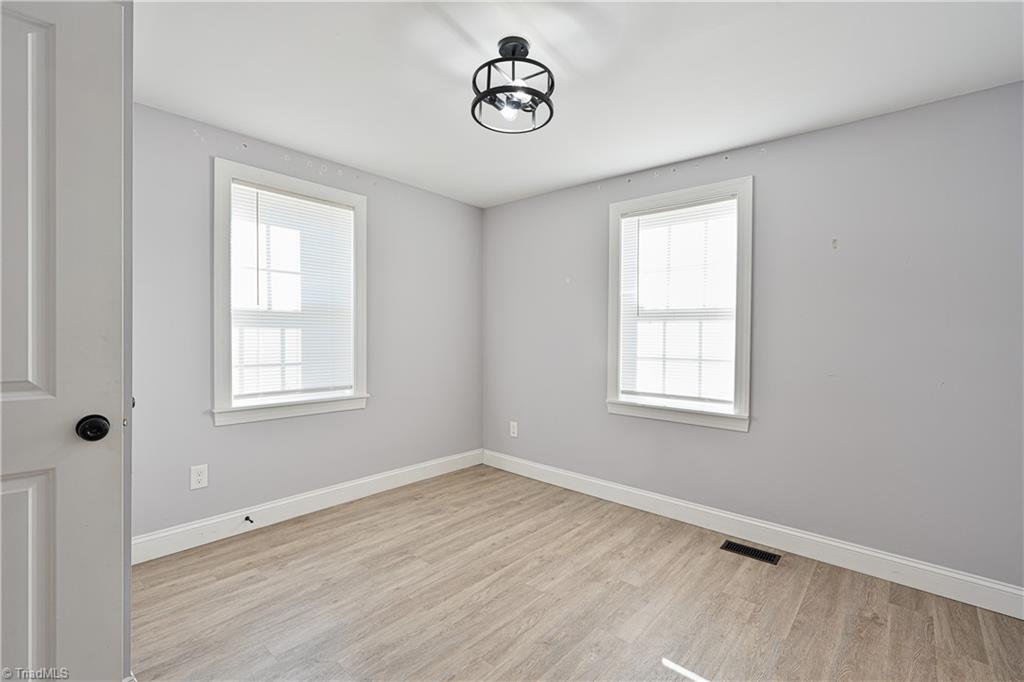 1511 Davis Avenue Property Photo 32