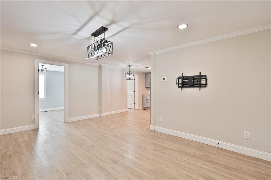 1511 Davis Avenue Property Photo 33