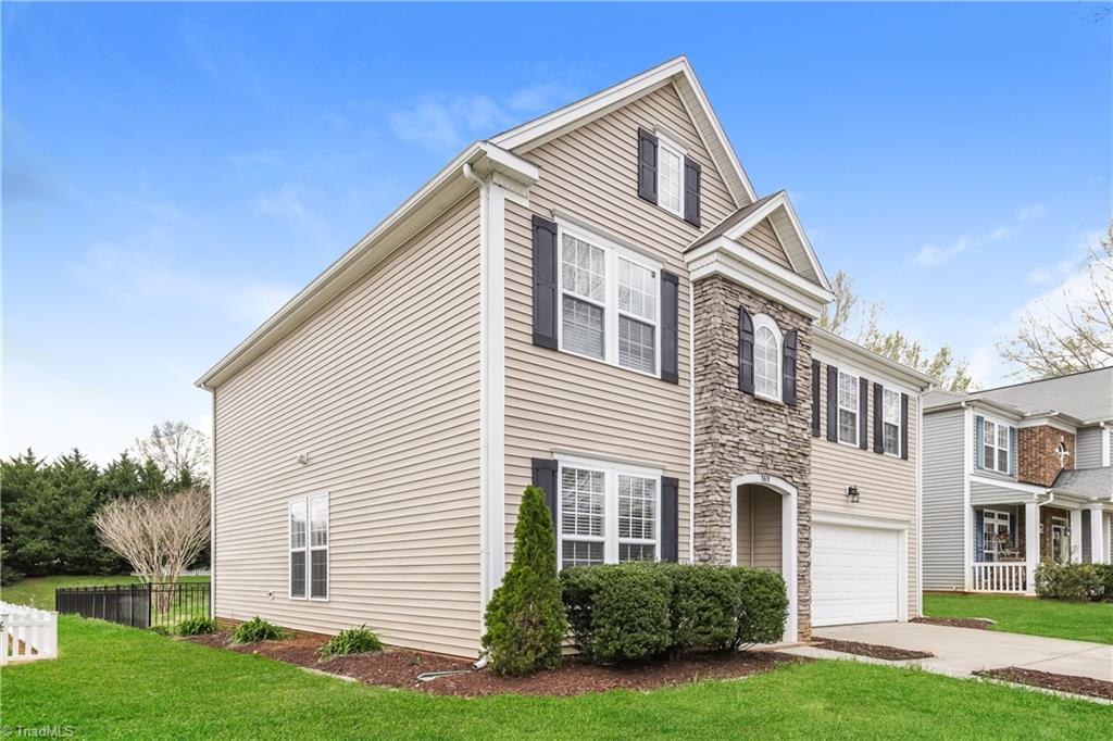 169 Bridgewater Drive Property Photo 3