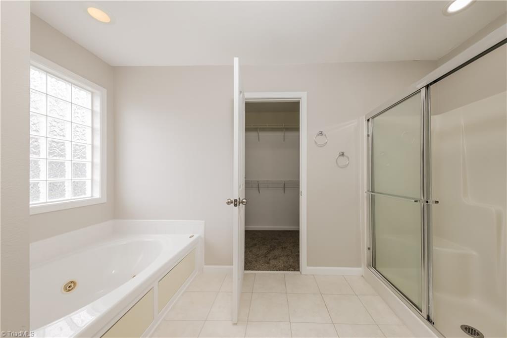 169 Bridgewater Drive Property Photo 12