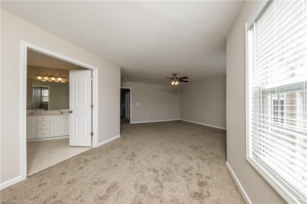 169 Bridgewater Drive Property Photo 14