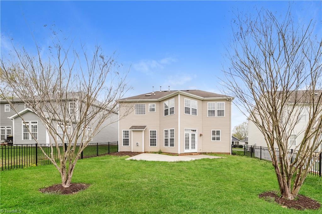 169 Bridgewater Drive Property Photo 15