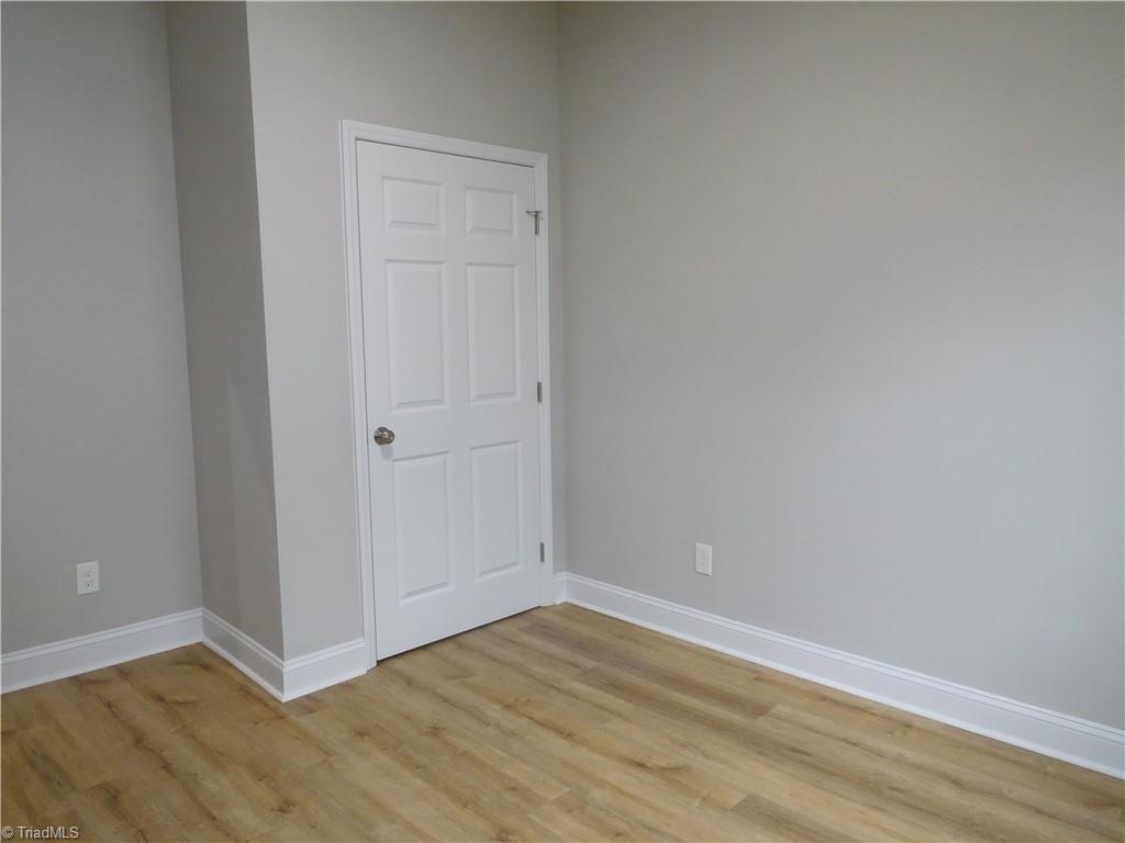 213 E Monmouth Street Property Photo 19