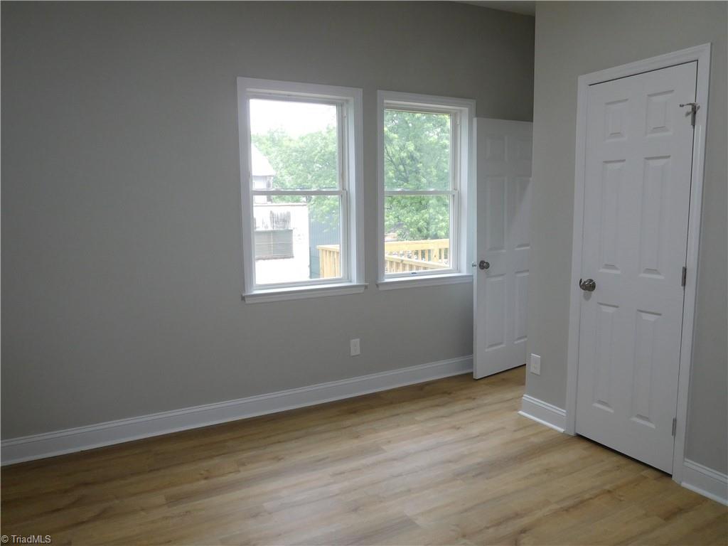 213 E Monmouth Street Property Photo 21