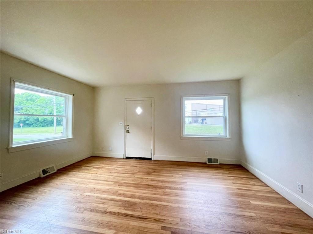 405 Richardson Avenue # B Property Photo 3