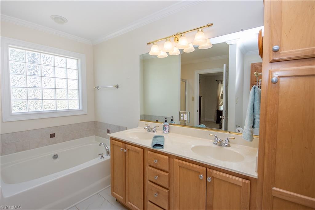 183 Devon Lane Property Photo 23