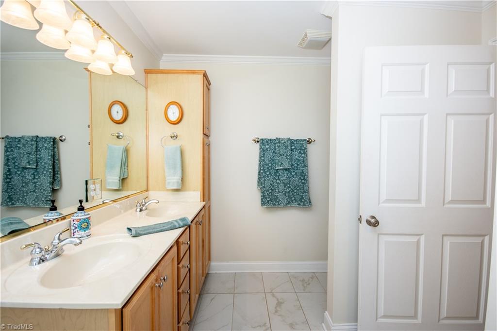 183 Devon Lane Property Photo 25