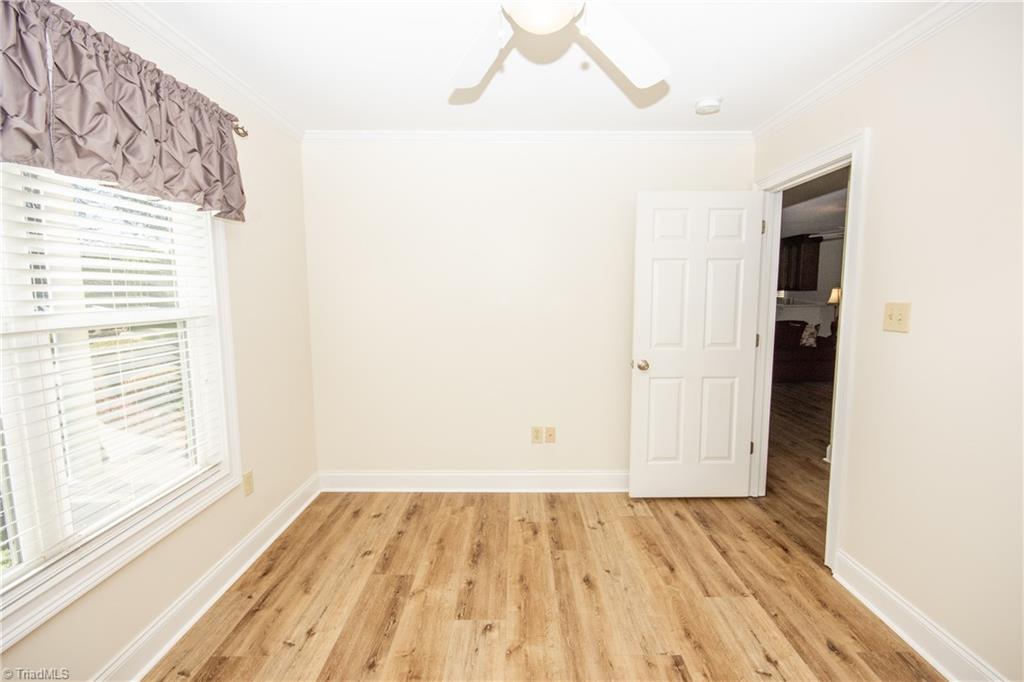 183 Devon Lane Property Photo 32