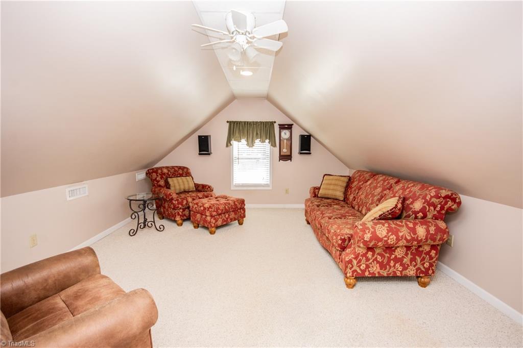 183 Devon Lane Property Photo 33