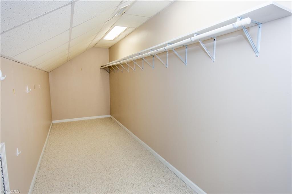 183 Devon Lane Property Photo 36