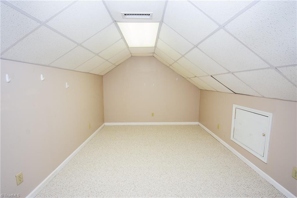 183 Devon Lane Property Photo 37