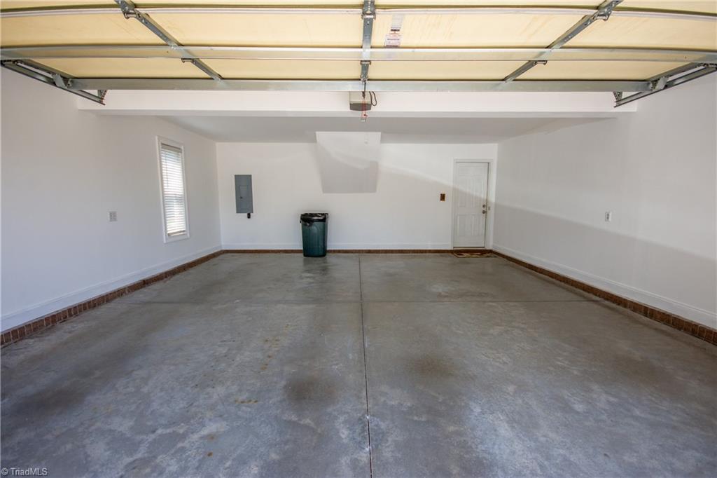 183 Devon Lane Property Photo 45