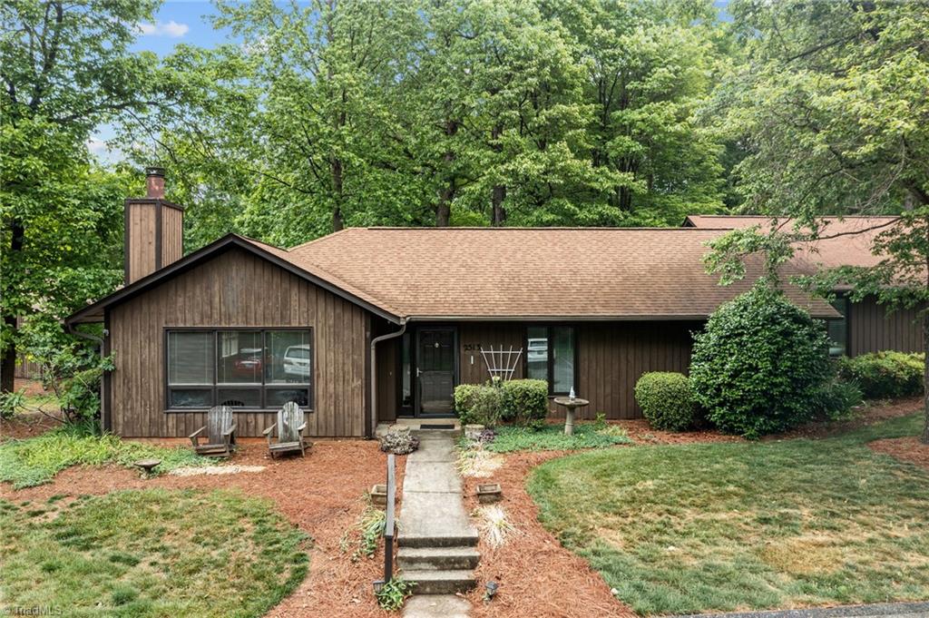 2513 Cottage Place Property Photo 1