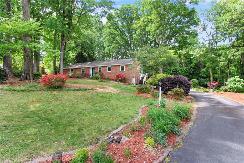 6834 Rollingwood Drive Property Photo 3