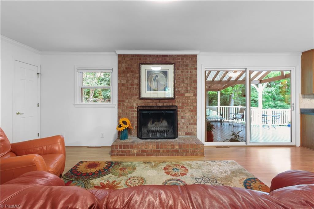 6834 Rollingwood Drive Property Photo 11