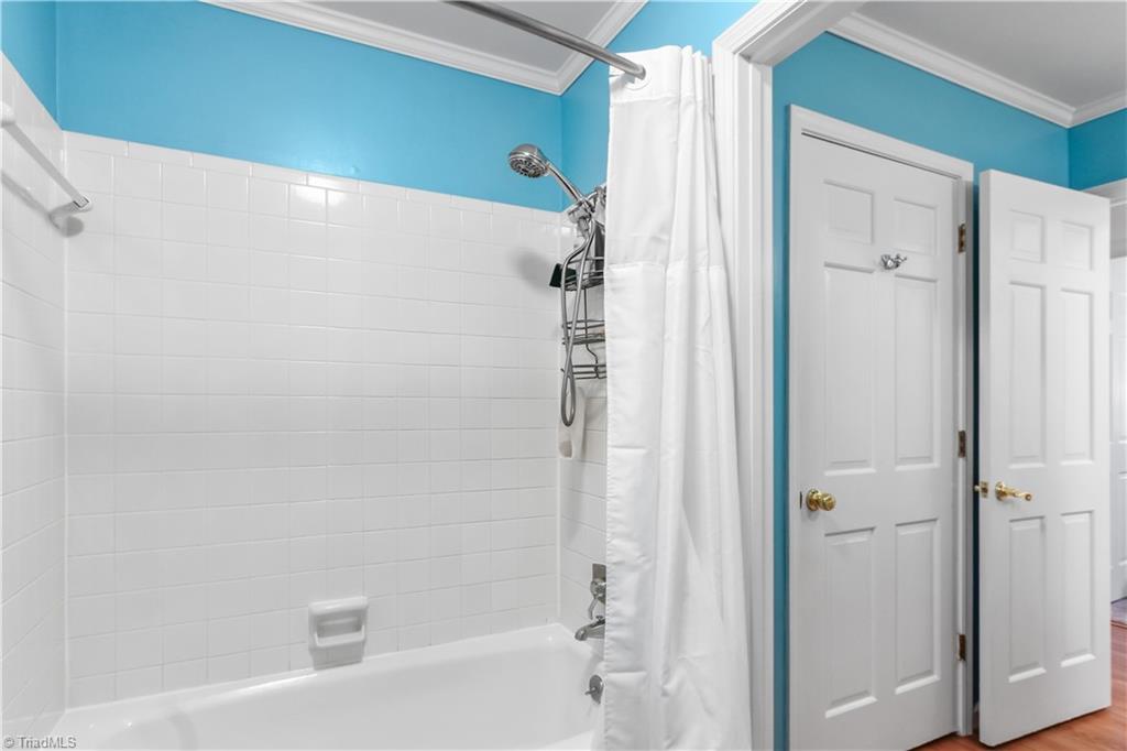 6834 Rollingwood Drive Property Photo 23