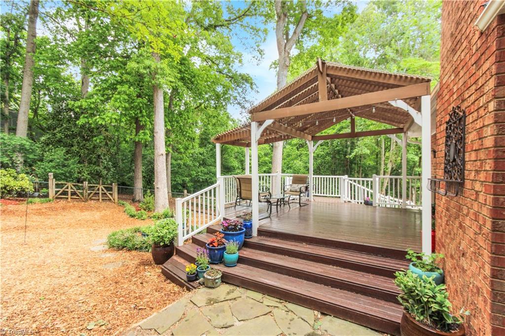 6834 Rollingwood Drive Property Photo 34