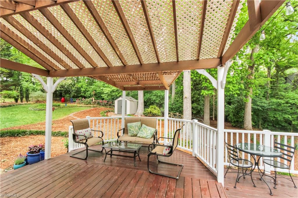 6834 Rollingwood Drive Property Photo 35