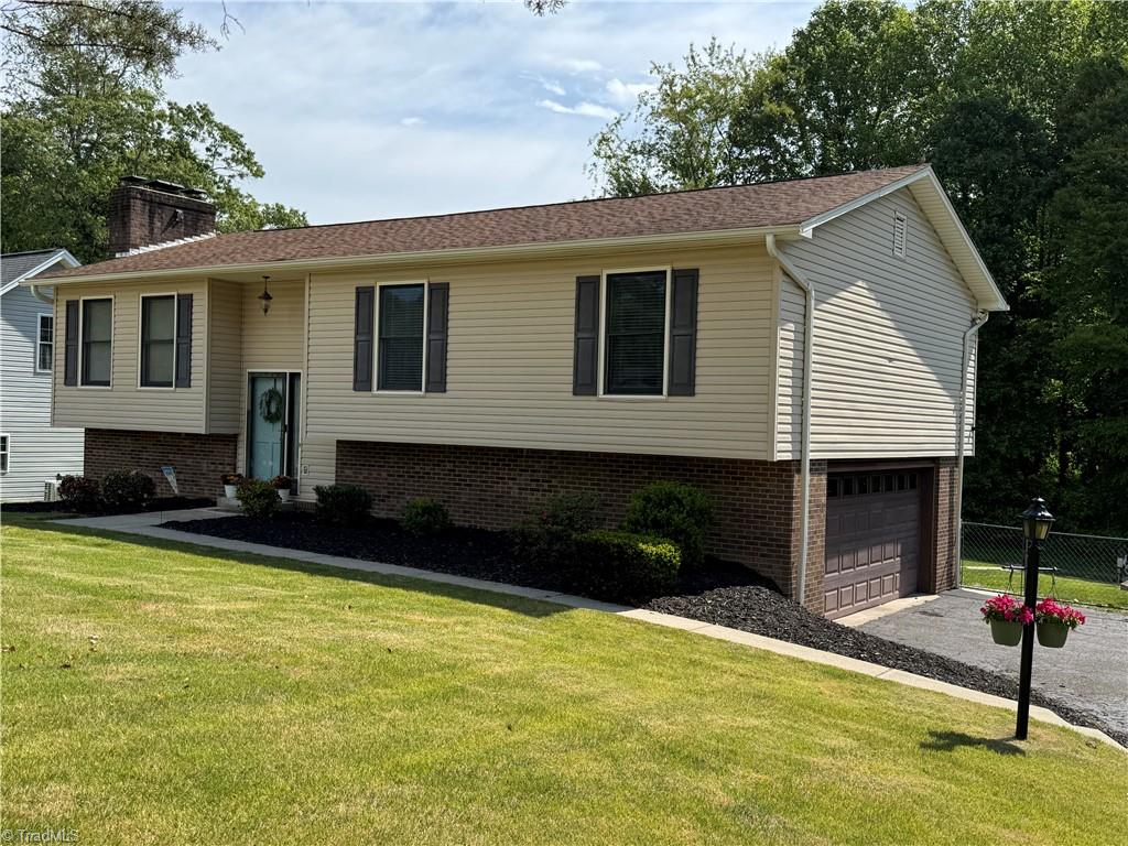 146 Wagoner Drive Property Photo 3