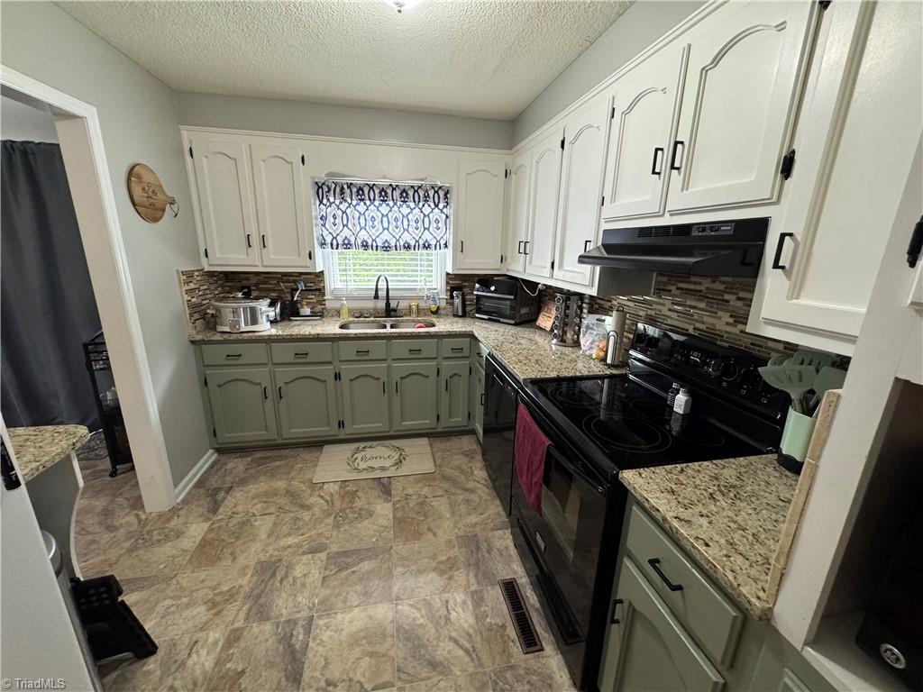 146 Wagoner Drive Property Photo 13
