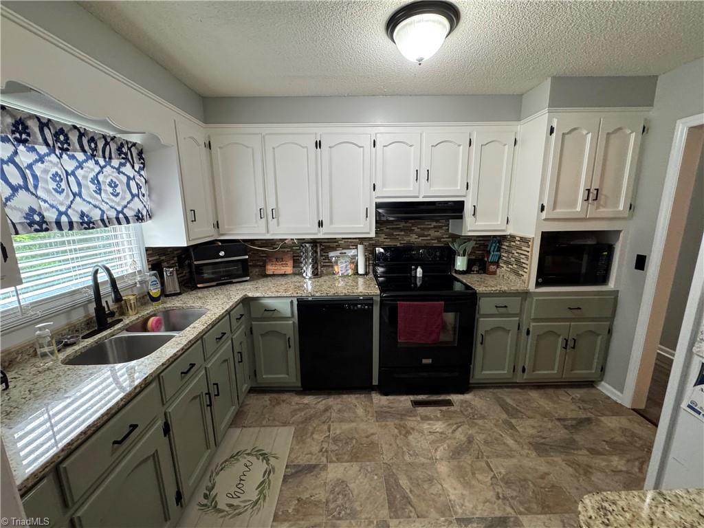 146 Wagoner Drive Property Photo 15