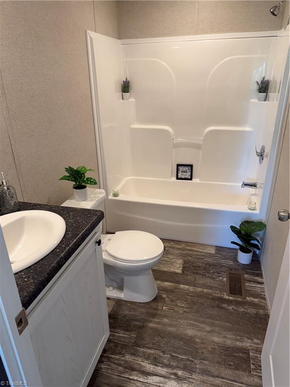 432 Pratt Road Property Photo 12