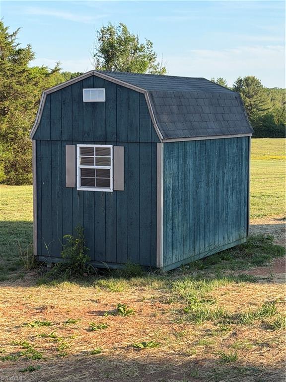 432 Pratt Road Property Photo 16
