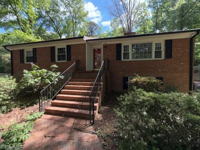 1114 Rustic Road Property Photo 3