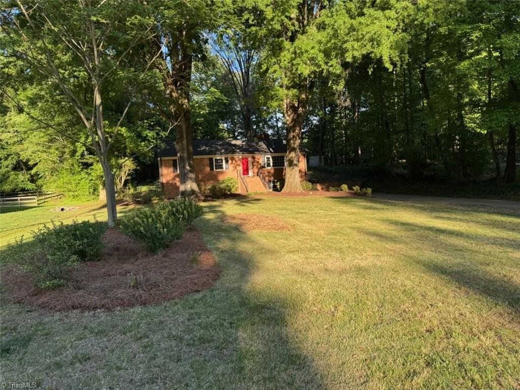 1114 Rustic Road Property Photo 4