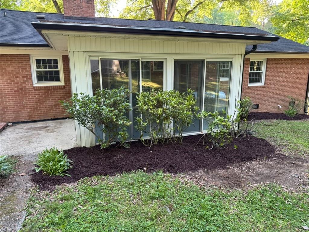 1114 Rustic Road Property Photo 8