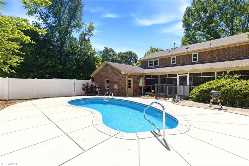 3604 Turnberry Lane Property Photo 1