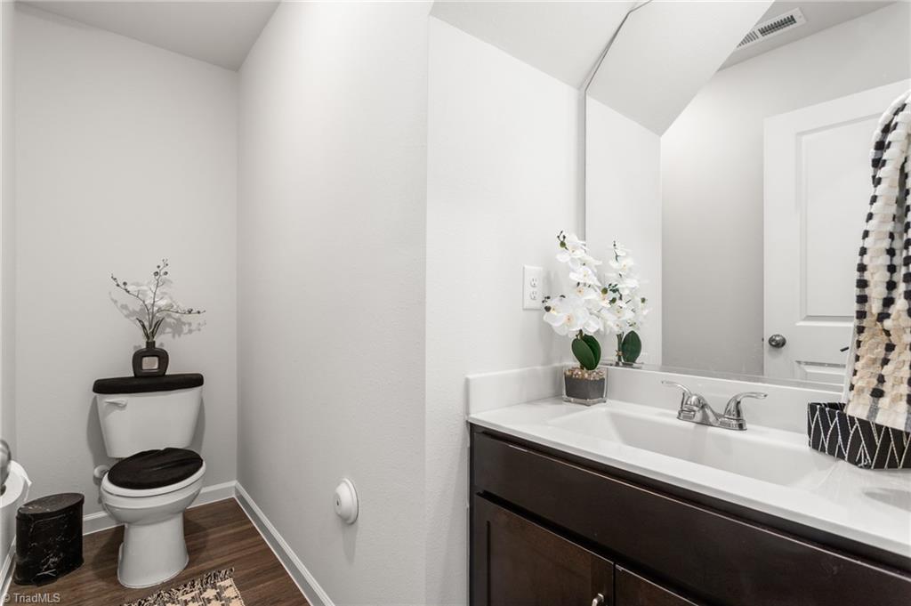 3907 Arcola Way Property Photo 13