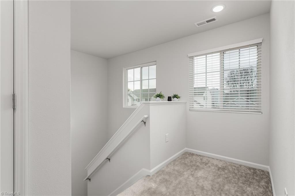 3907 Arcola Way Property Photo 14