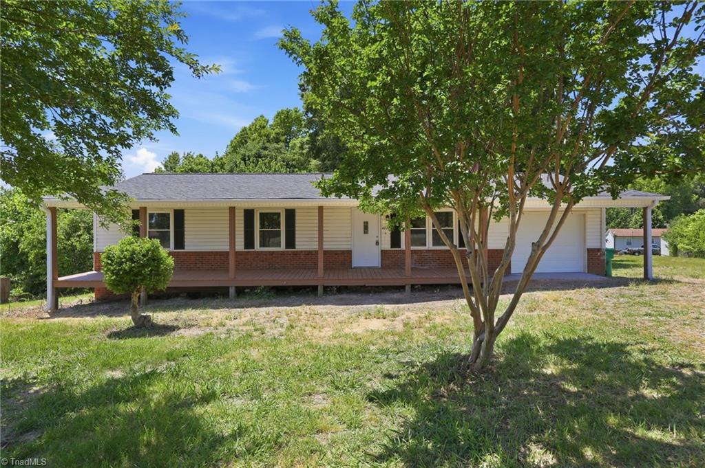 4237 Valley Circle Property Photo 1